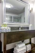 Hotel Holiday Inn Express Carlsbad Beach photo 5