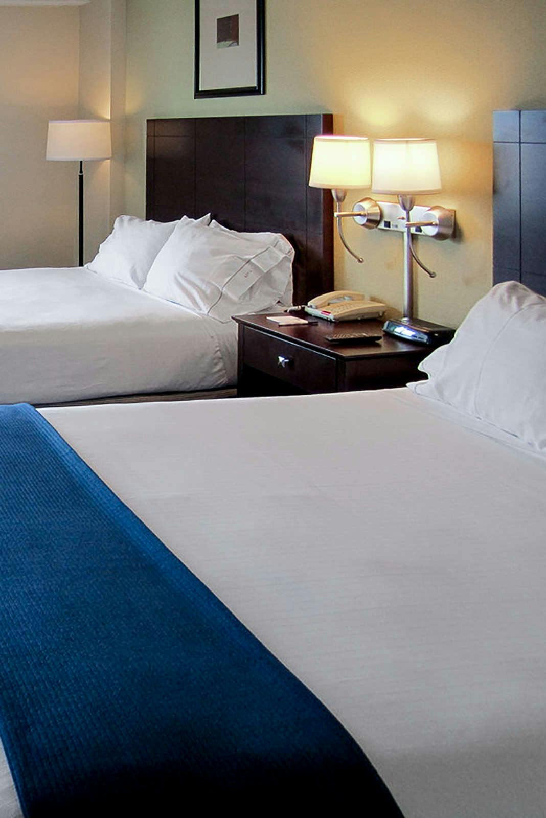 Hotel Holiday Inn Express Boston photo 2