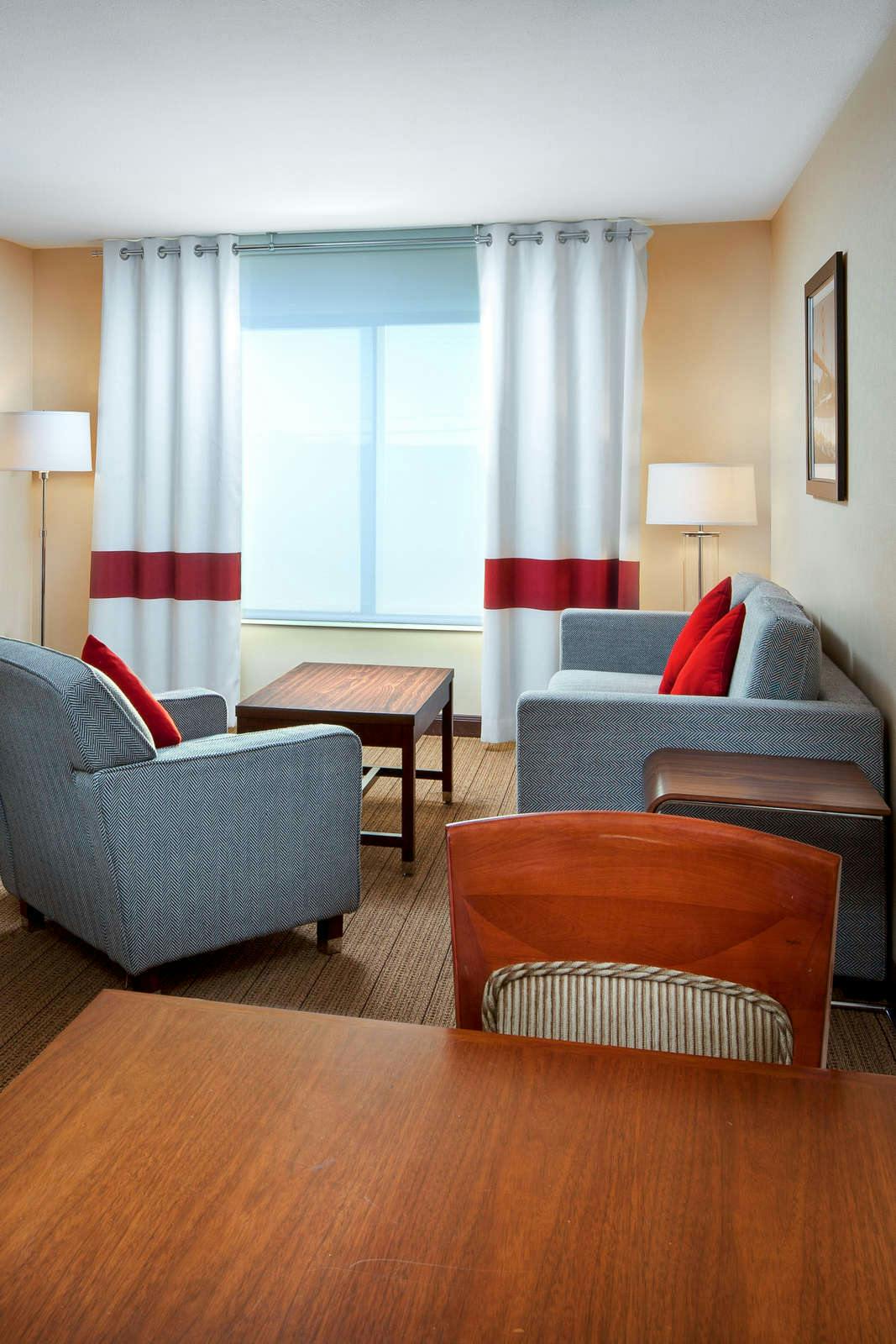 Hotel FOUR POINTS BY SHERATON HOTEL & SUITES SAN FRANCISCO AIRPORT photo 3