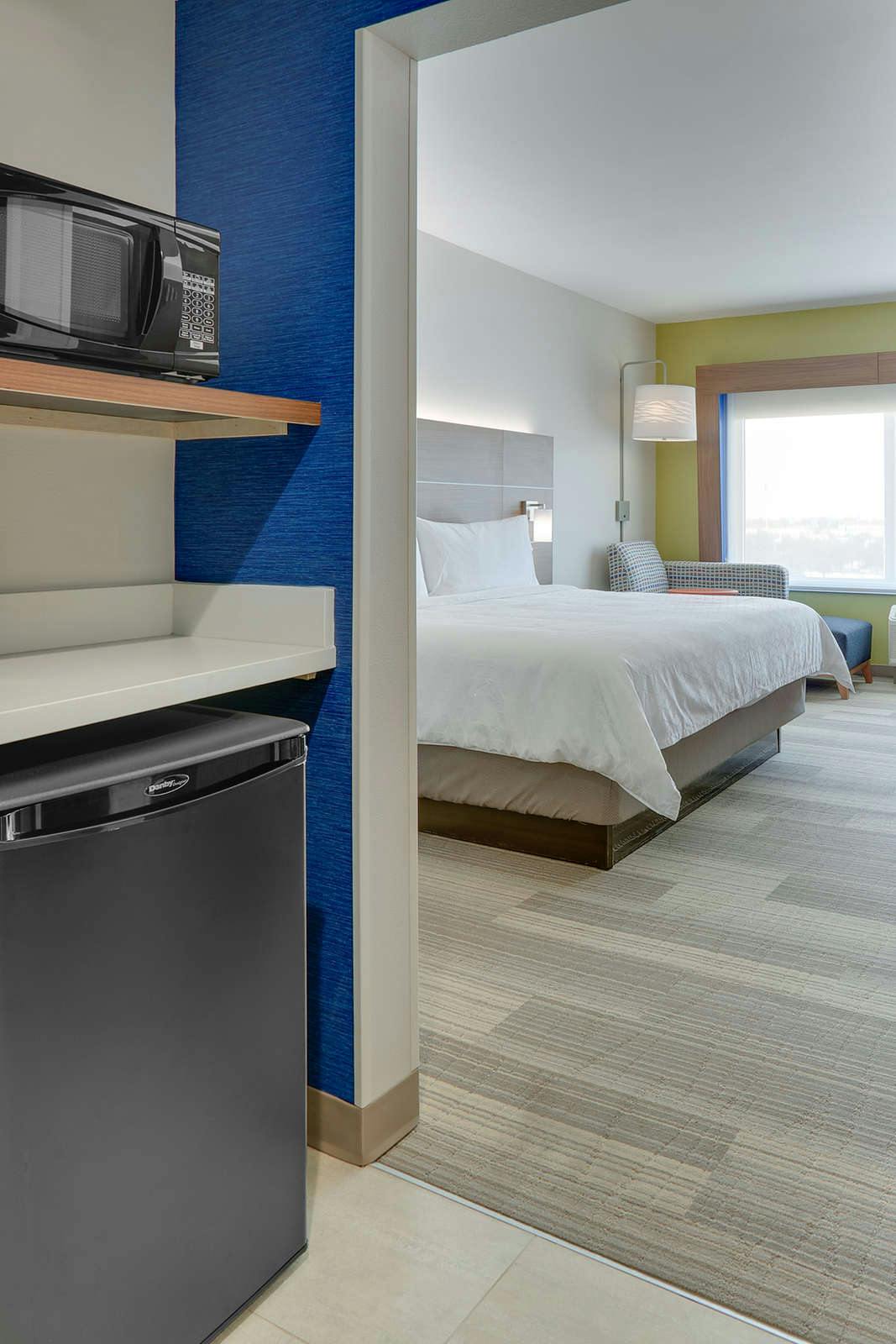 Hotel Holiday Inn Express & Suites Dallas NW Hwy - Love Field photo 2