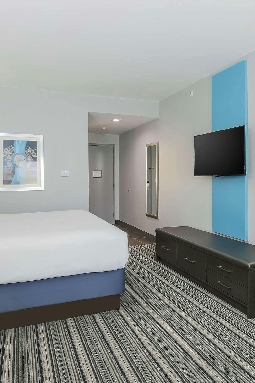 Hotel Holiday Inn Express & Suites Houston - Hobby Airport Area photo 3