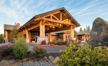 Riverhouse Lodge