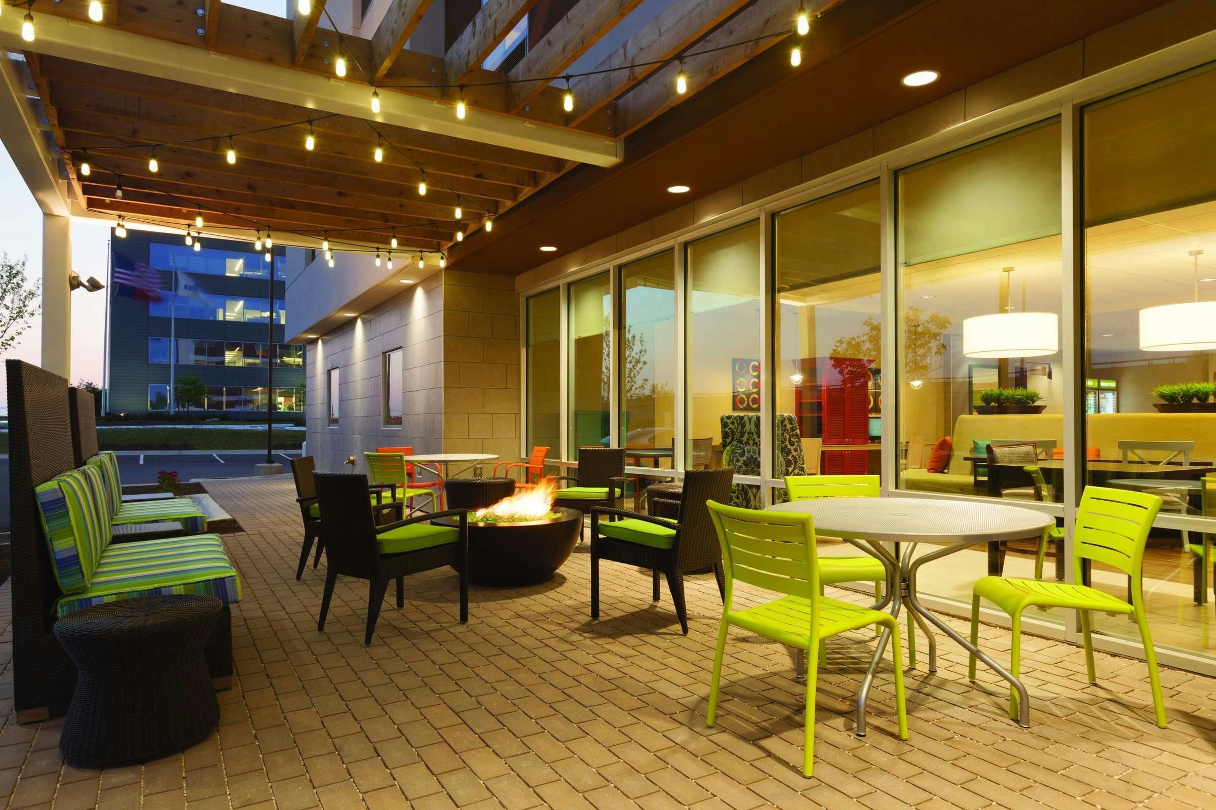 Hotel Home2 Suites By Hilton Austin Round Rock photo 2