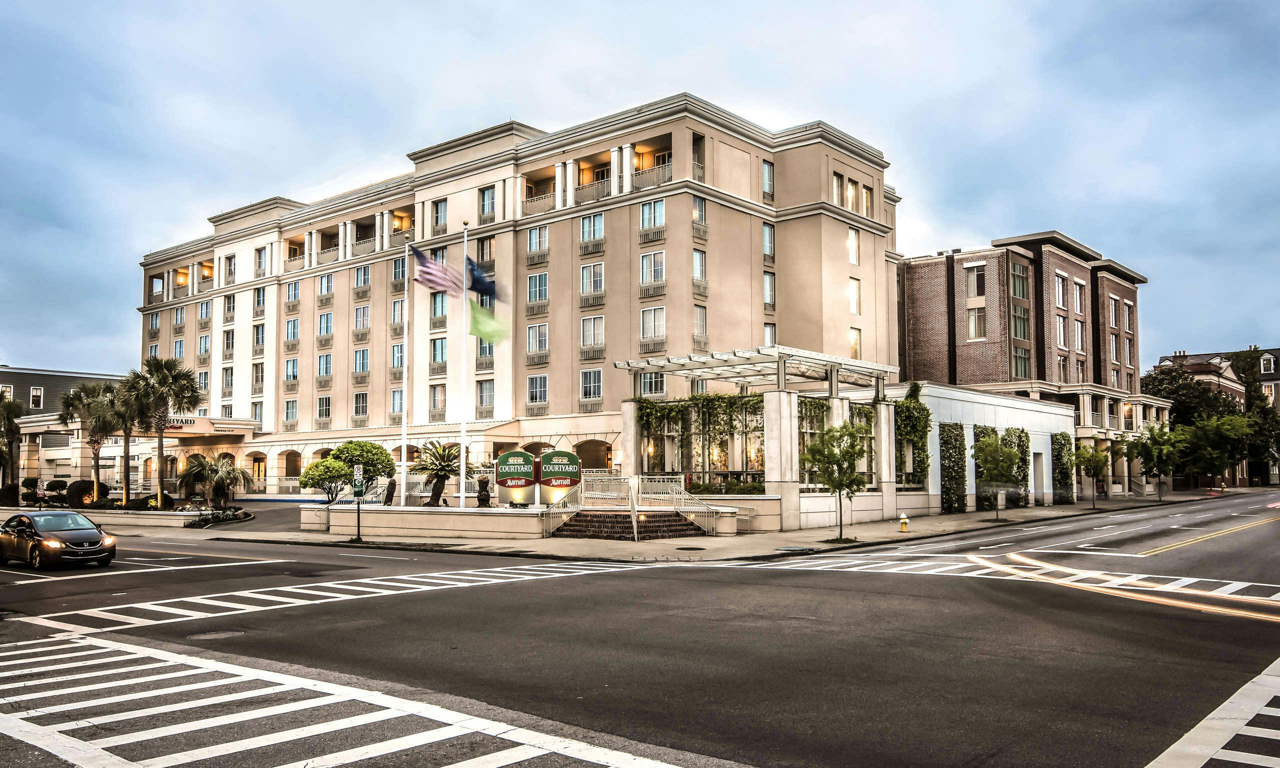 Courtyard Charleston Historic District