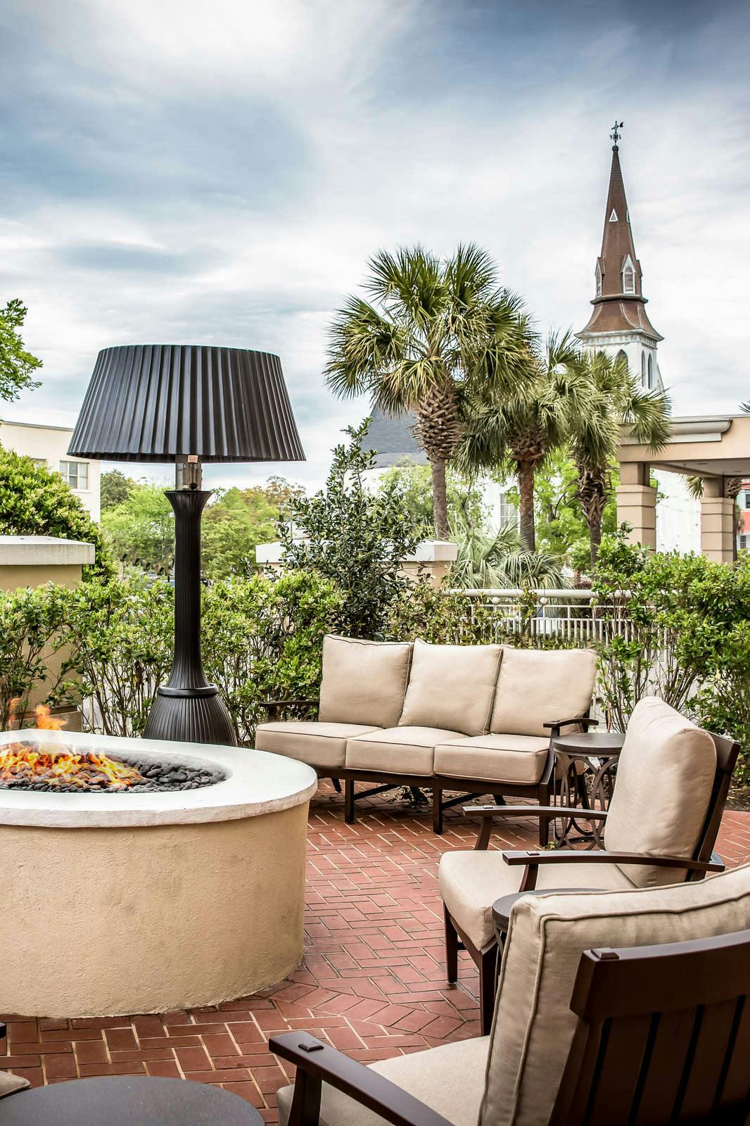 Hotel Courtyard Charleston Historic District photo 1