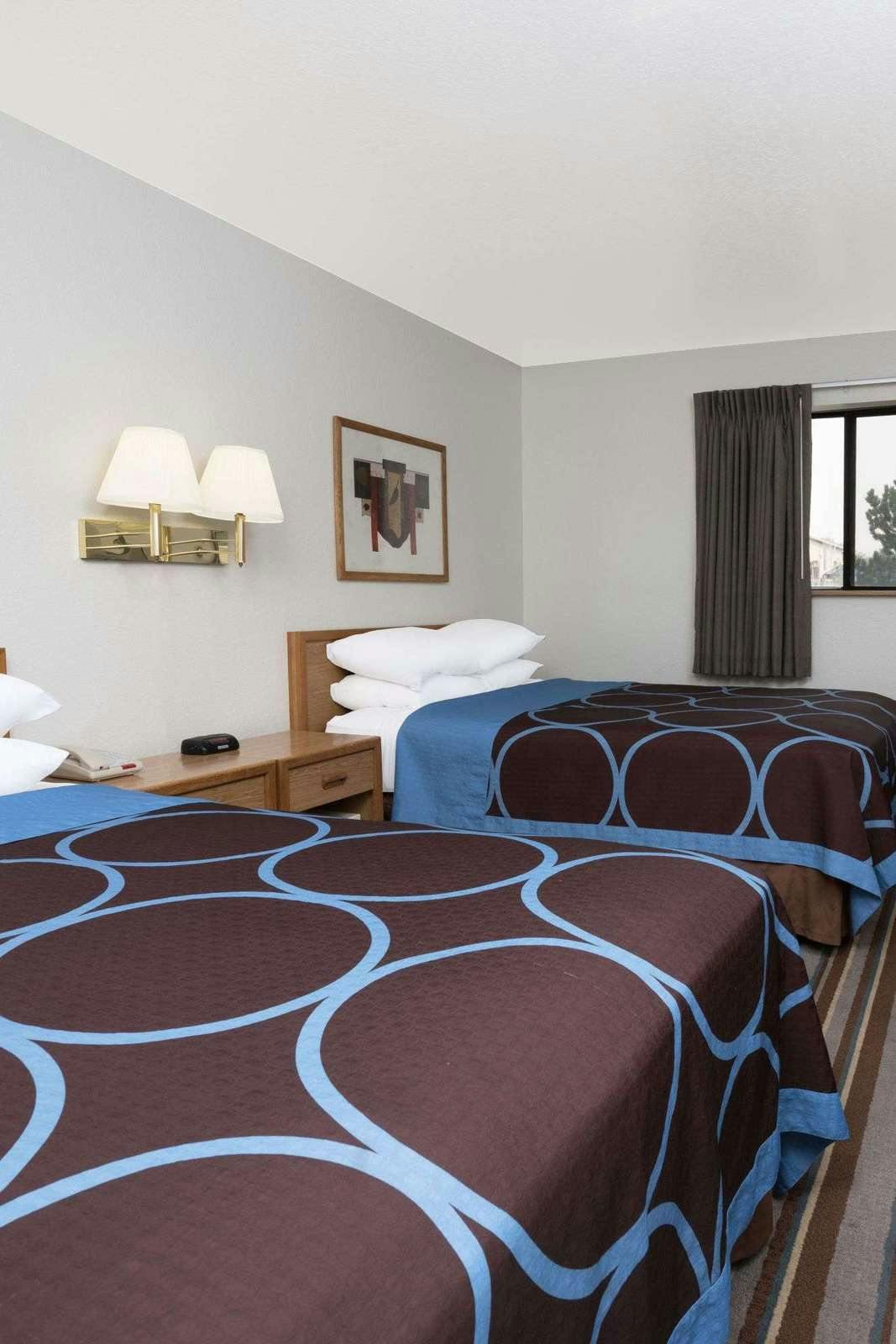 Super 8 By Wyndham Billings Billings Hoteltonight