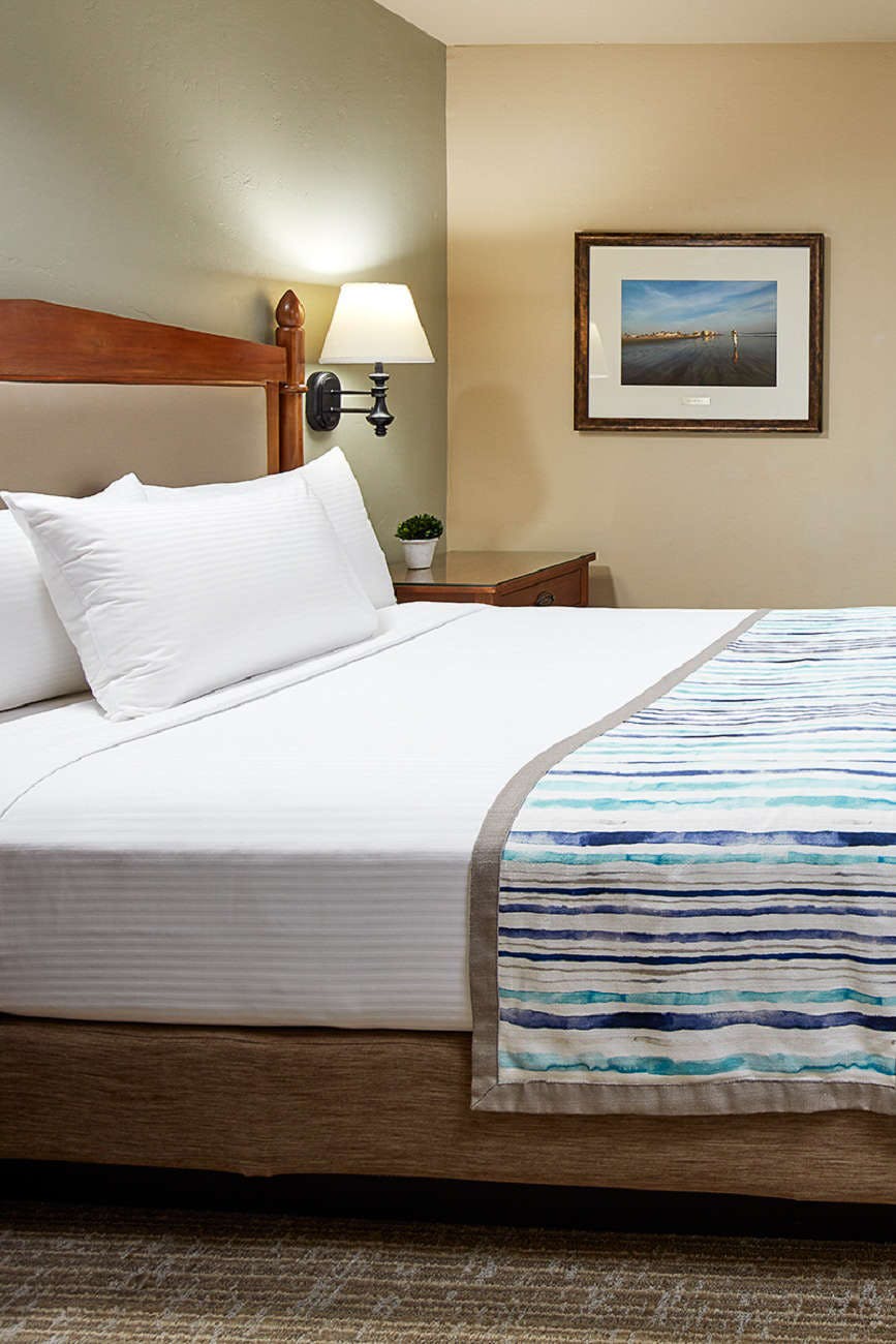 Hotel Glorietta Bay Inn photo 4