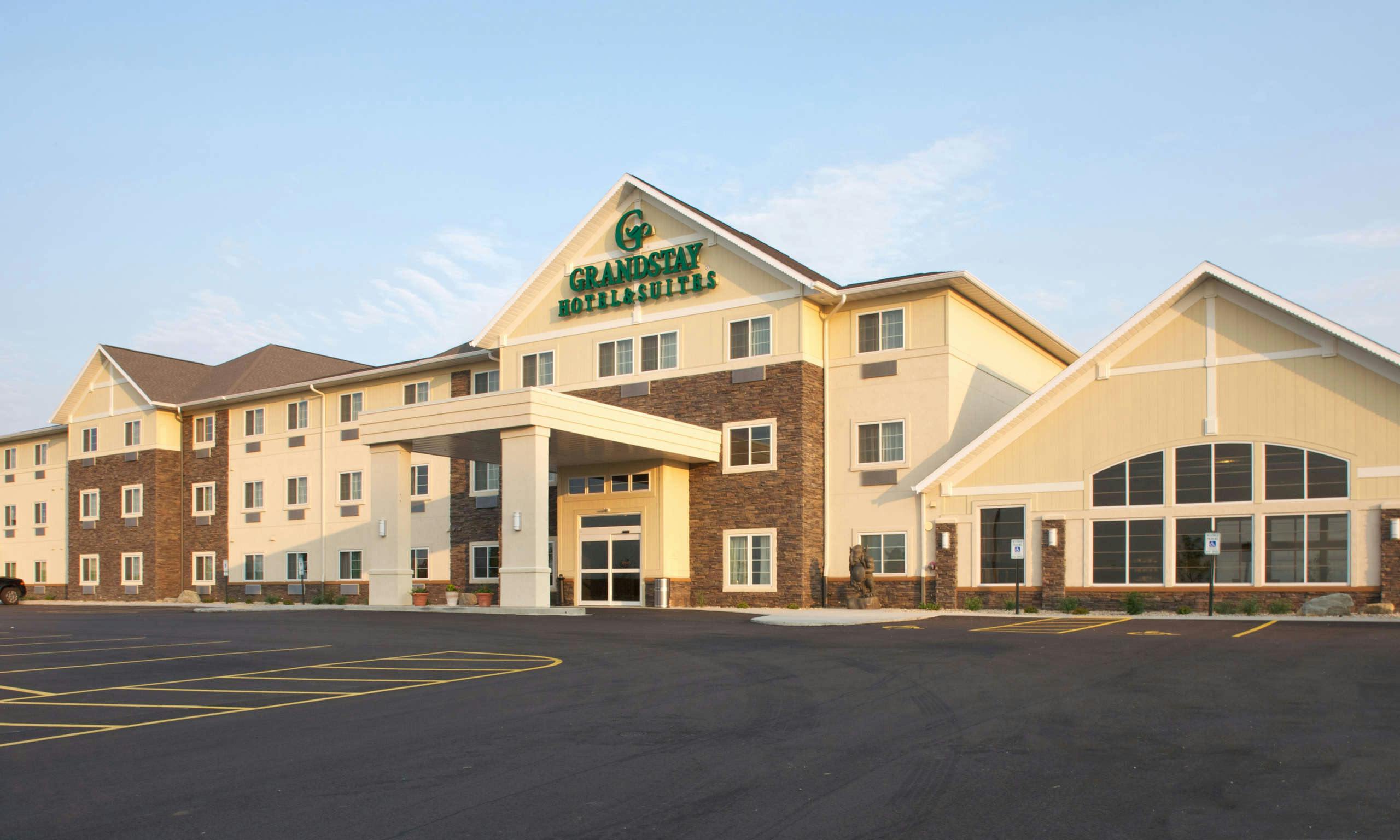 GrandStay Hotel & Suites, Mount Horeb-Madison