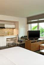Hotel Element Miami International Airport photo 3
