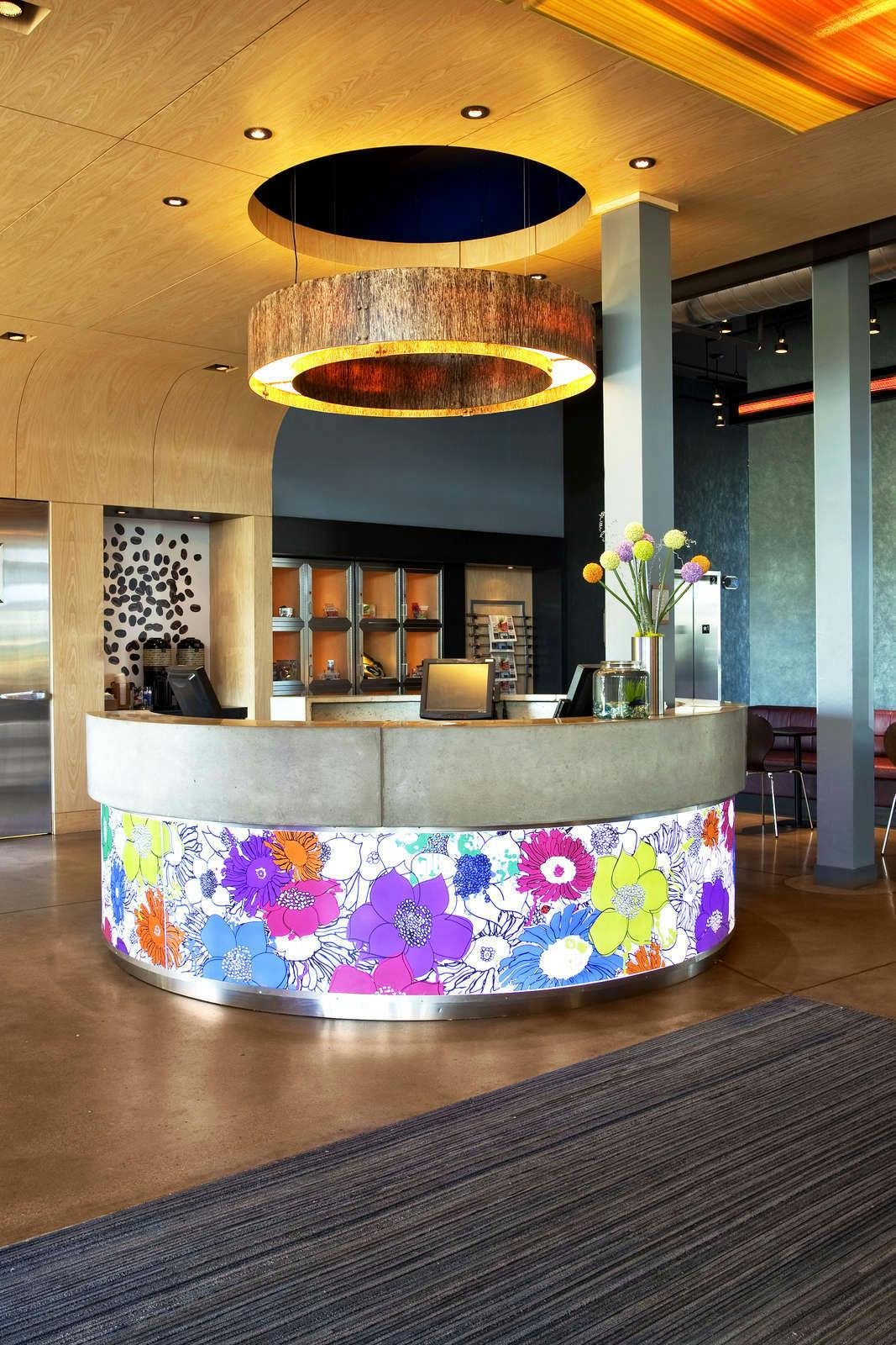 Hotel Aloft Green Bay photo 5