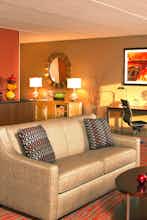 Hotel Four Points by Sheraton Milwaukee North Shore photo 4