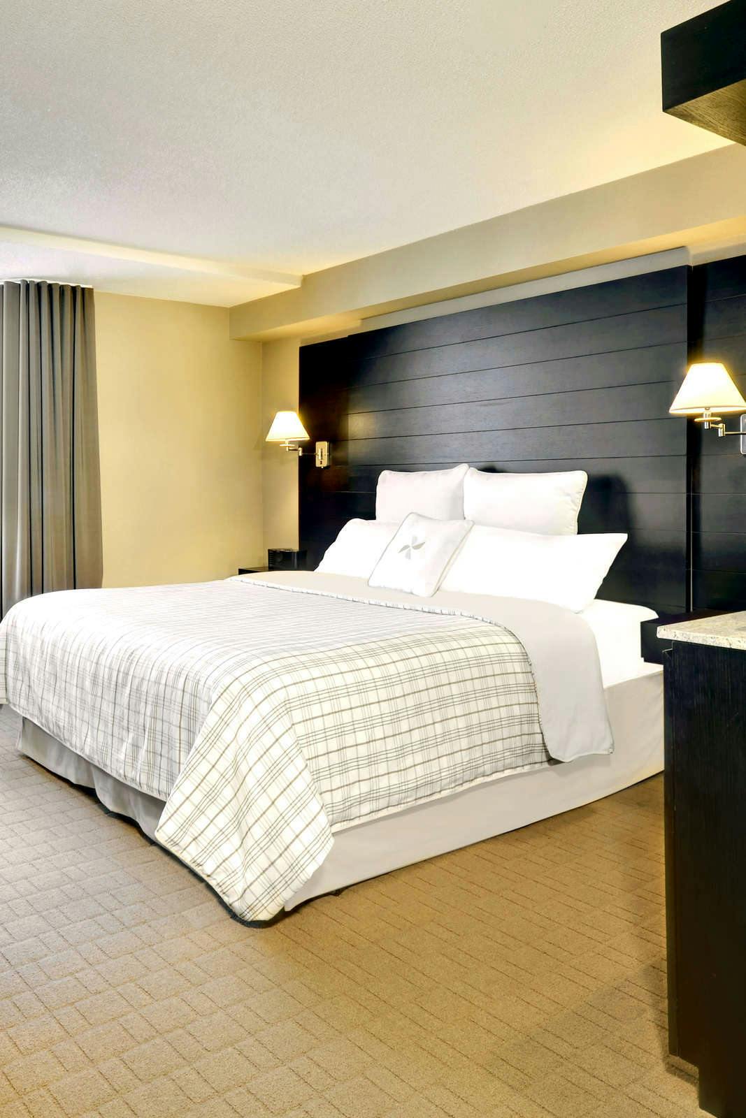 Hotel Four Points by Sheraton Mississauga Meadowvale photo 2