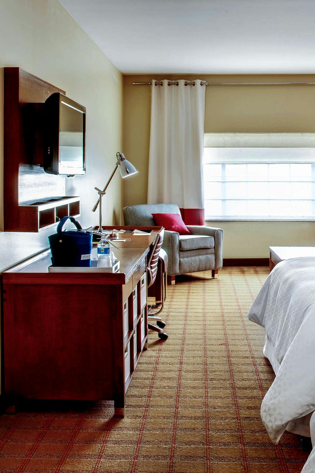 Hotel Four Points By Sheraton Oklahoma City Quail Springs photo 3