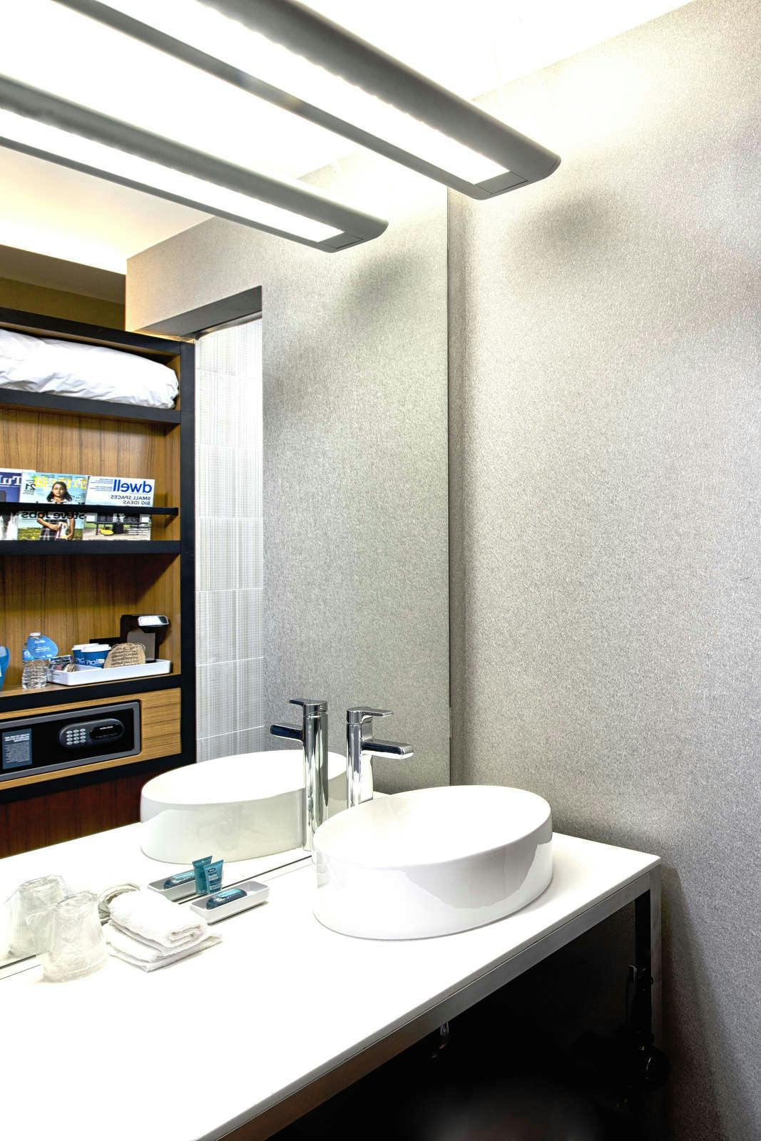 Hotel Aloft Tulsa Downtown photo 3