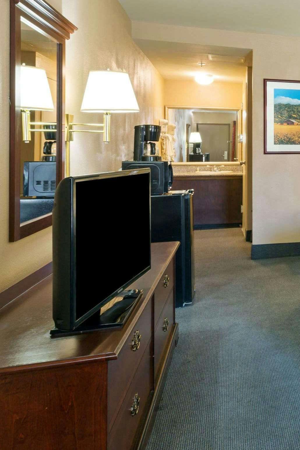 Hotel Days Inn Fontana / Rialto photo 2