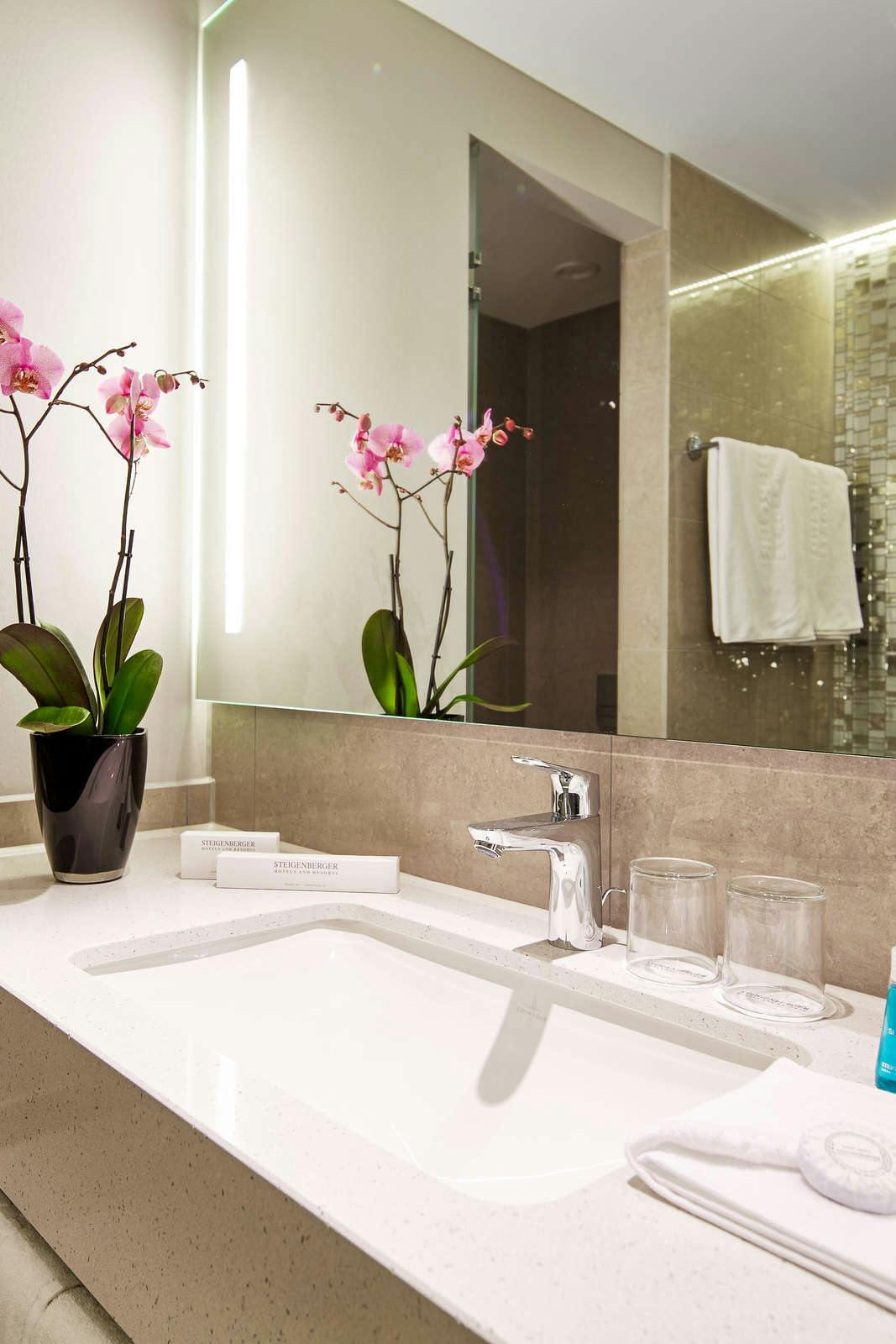 Hotel Steigenberger Hotel Am Kanzleramt photo 5