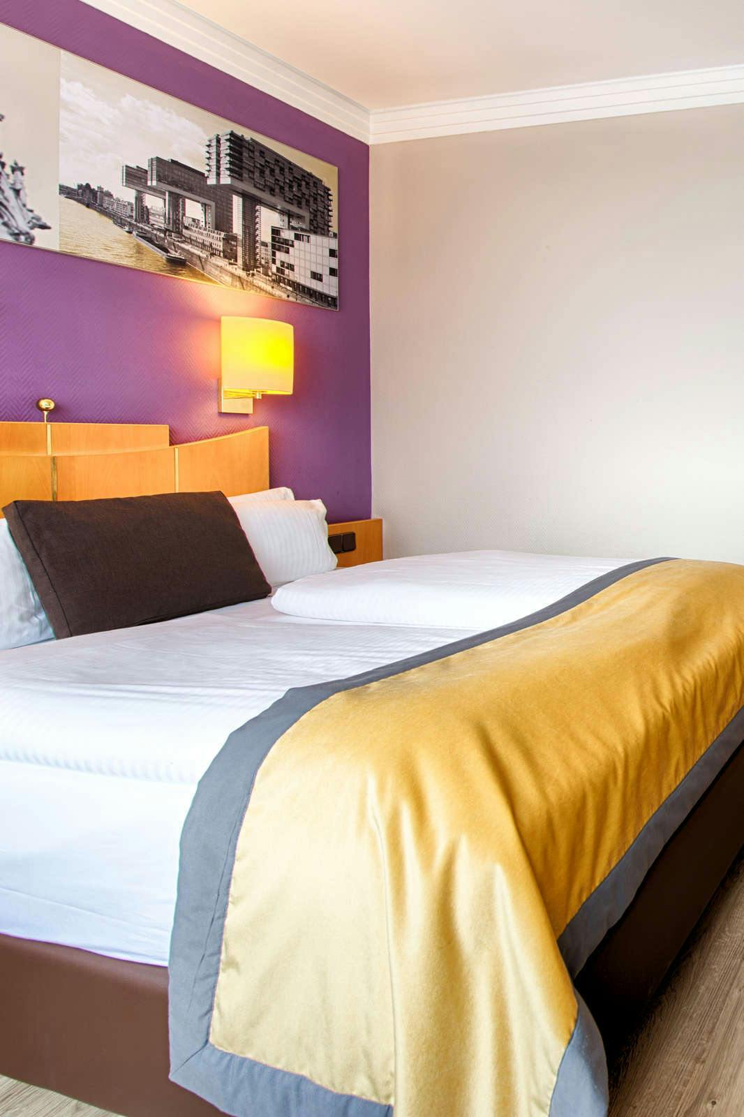 Hotel Leonardo Royal Hotel Köln Am Stadtwald photo 1