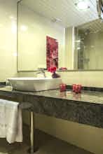 Hotel Leonardo Hotel Barcelona Las Ramblas photo 5