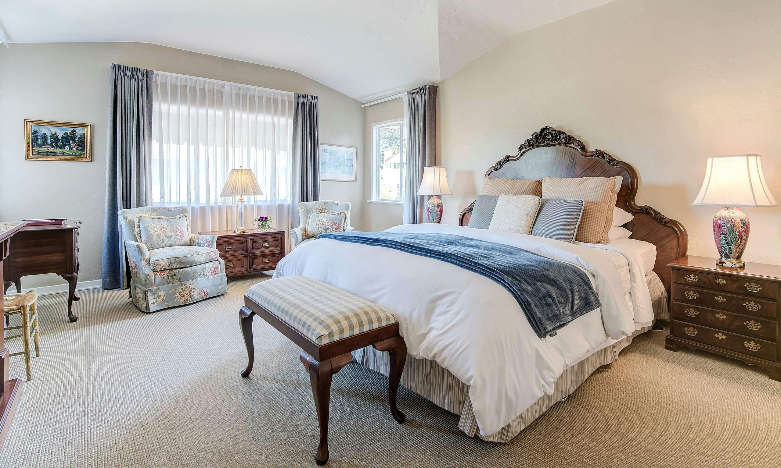 The Sandpiper Inn - Adults Only