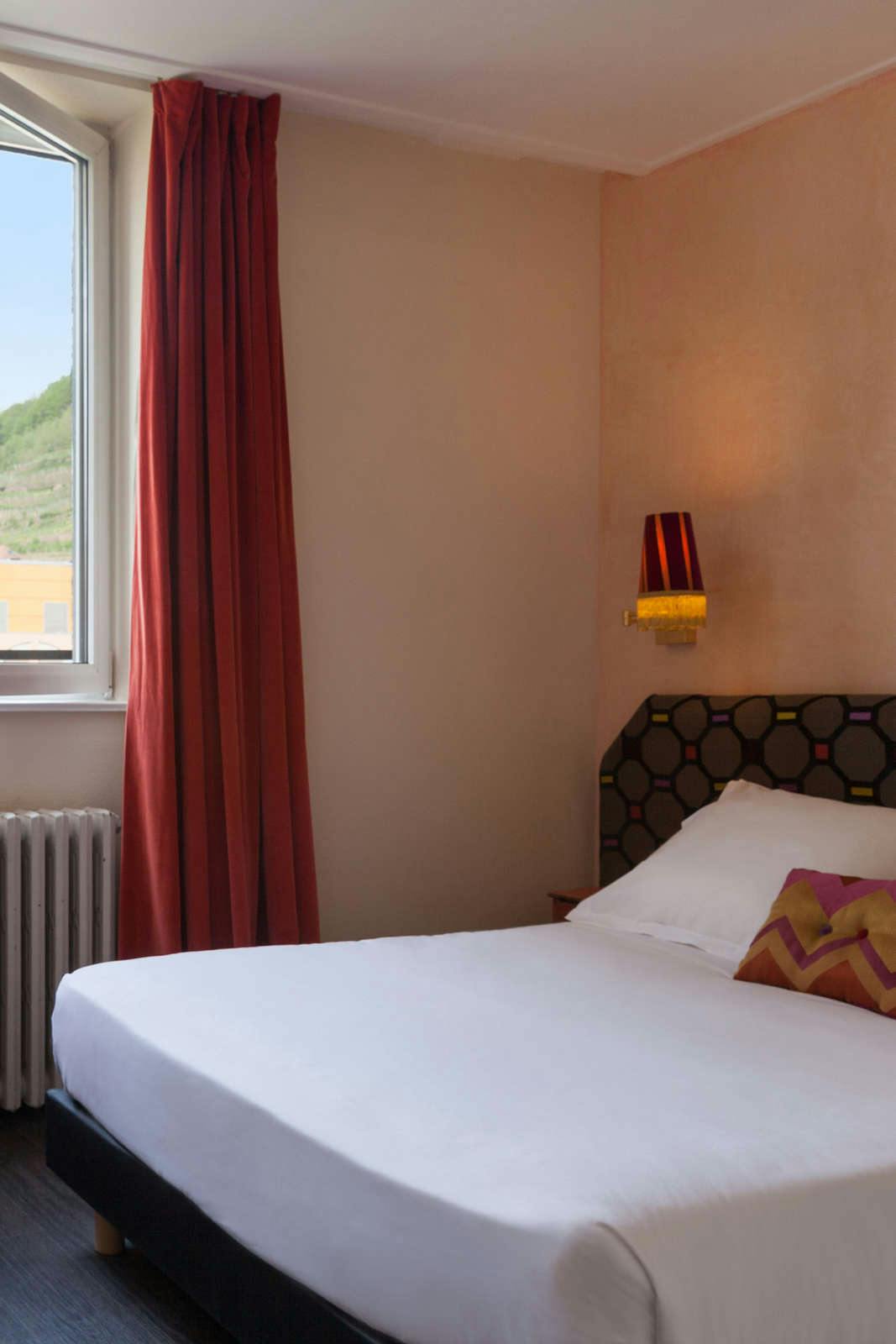 Hotel The Originals City, Hotel de l'Ange, Guebwiller photo 2