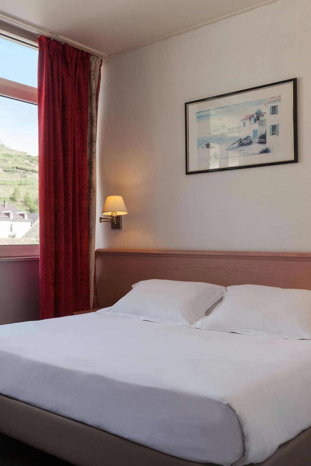 Hotel The Originals City, Hotel de l'Ange, Guebwiller photo 1