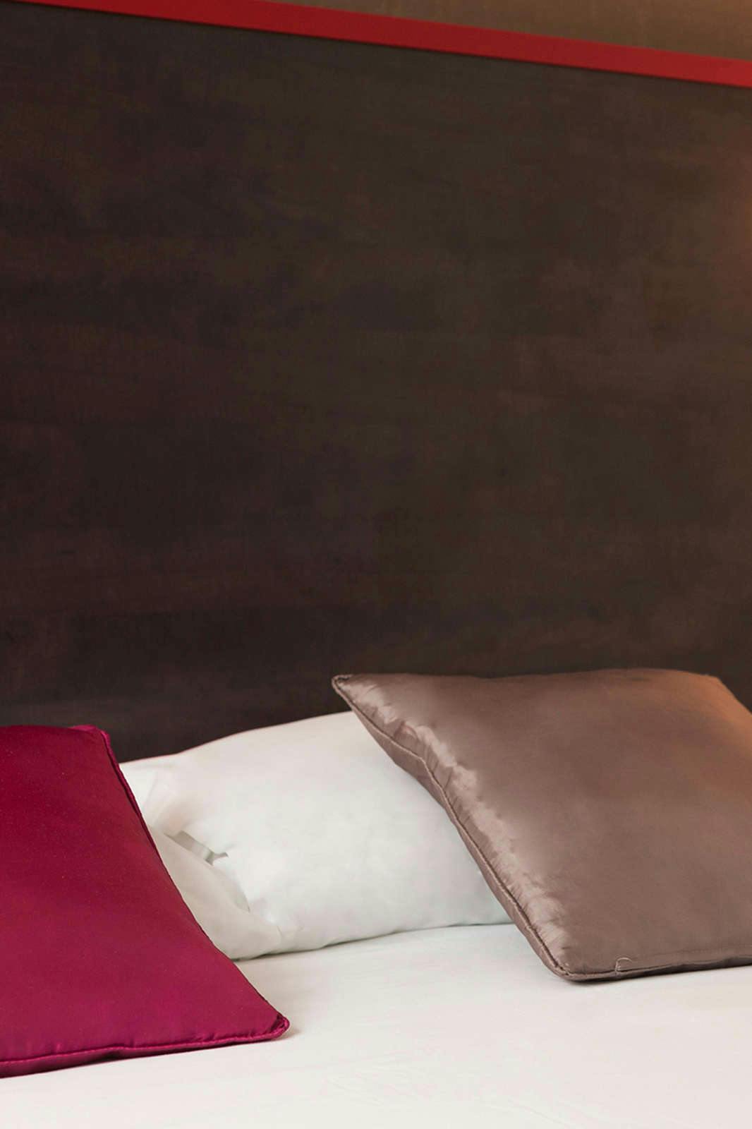 Hotel The Originals City, Hotel Le Cheval Rouge, Tours Ouest photo 2