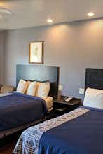 Hotel Americas Best Value Inn Brownsville Padre Island Highway photo 2