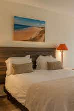 Hotel Hotel The Originals Manoir de la Roche Torin photo 3