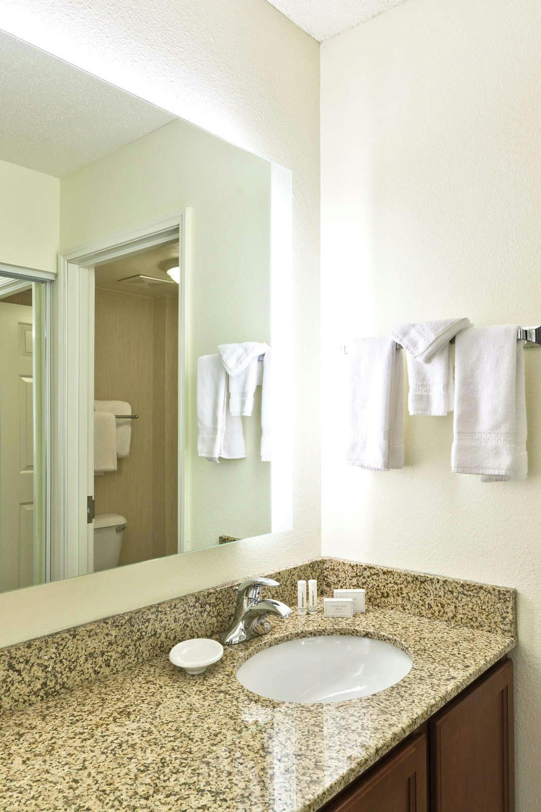 Hotel Residence Inn by Marriott Indianapolis Fishers photo 3