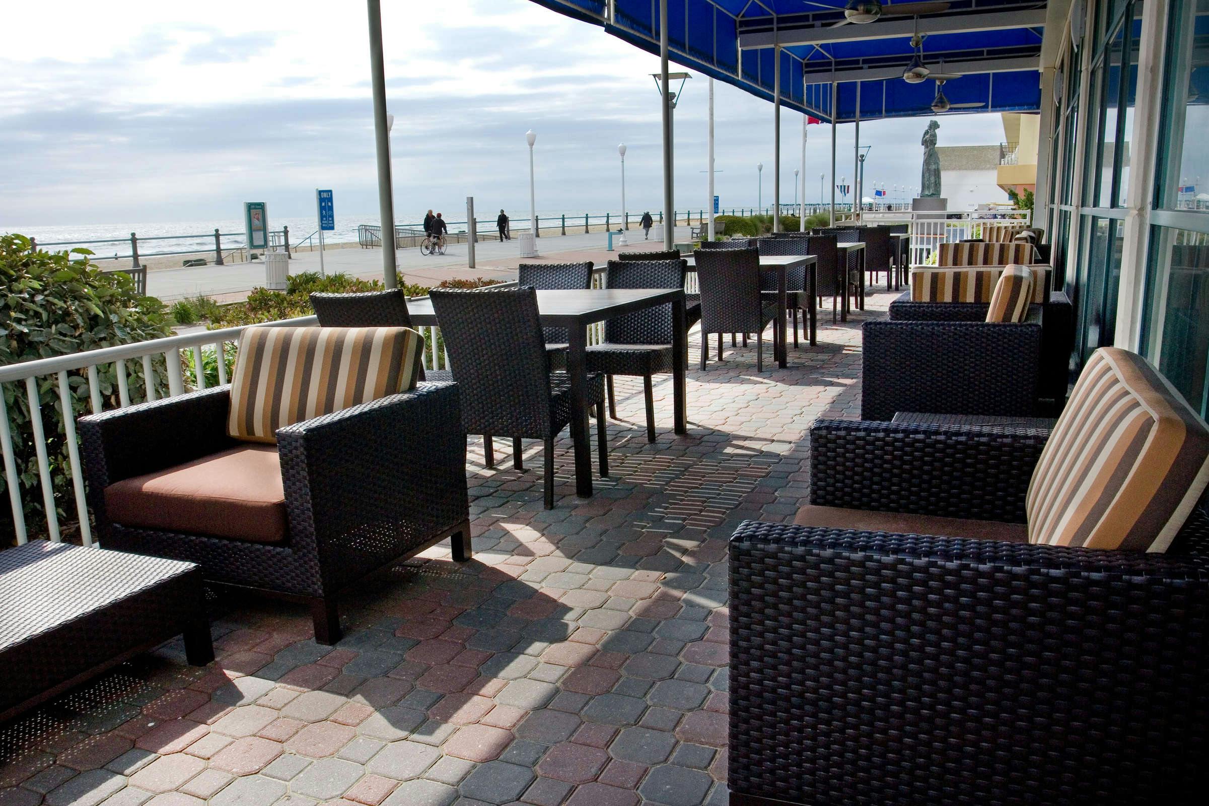 Hotel Courtyard by Marriott Virginia Beach Oceanfront South photo 3