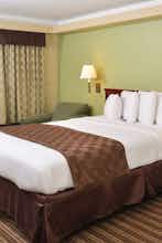 Hotel Americas Best Value Inn & Suites University Ave photo 1