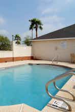 Hotel Americas Best Value Inn Harlingen photo 4