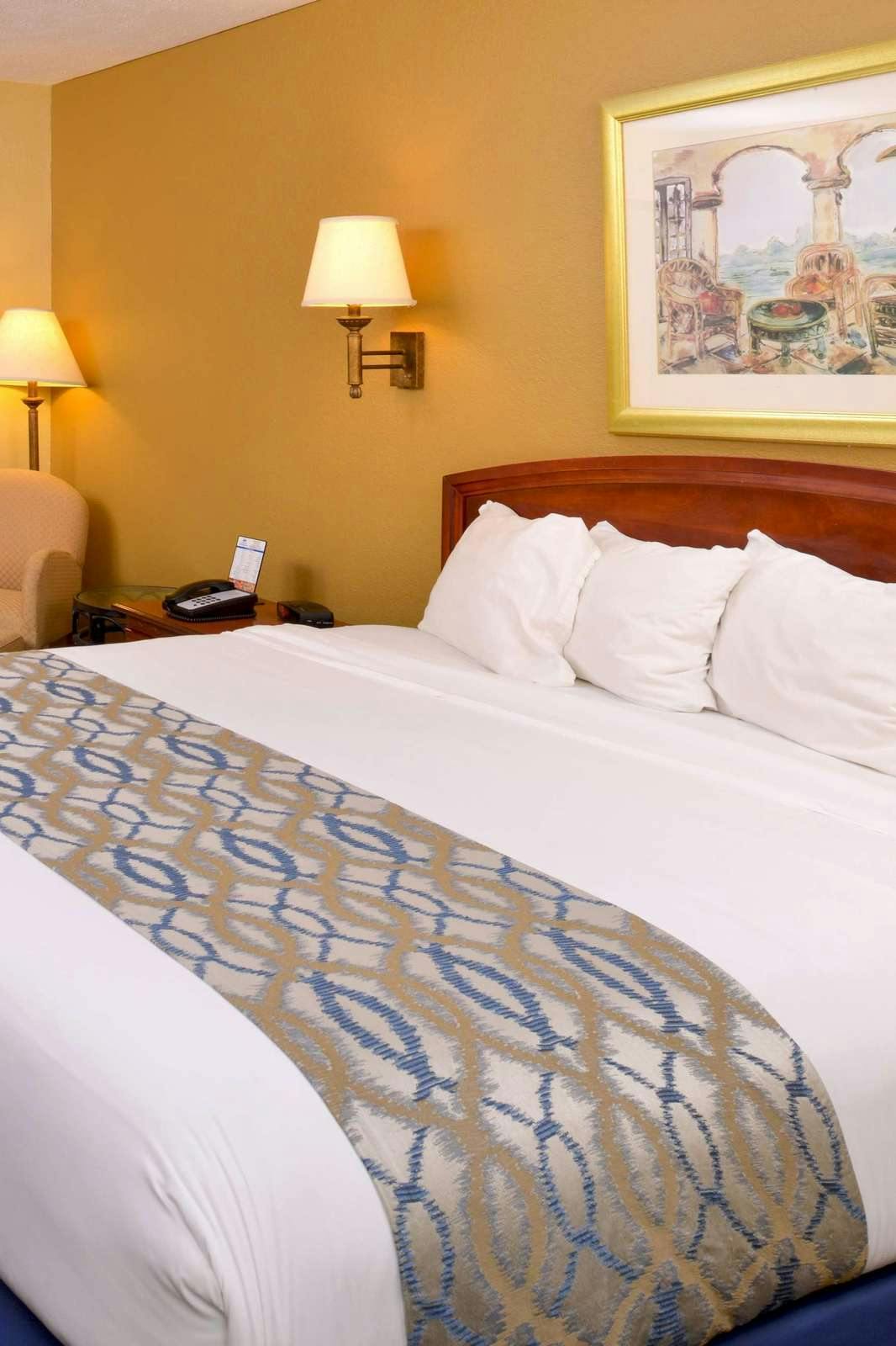 Hotel Americas Best Value Inn Monroeville photo 1