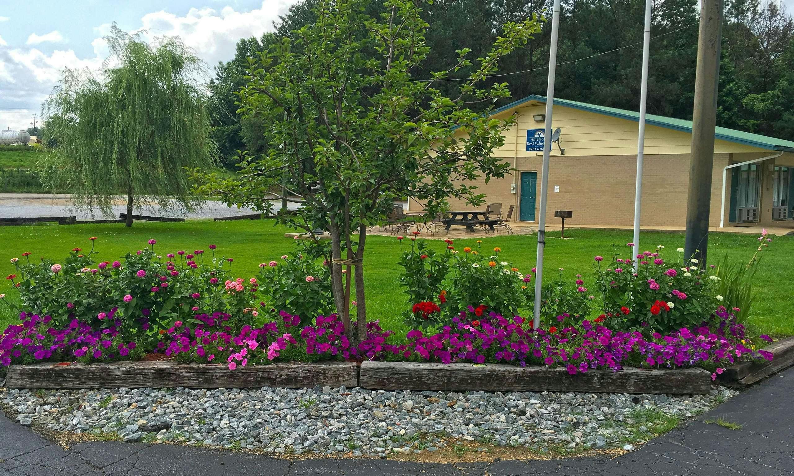 Americas Best Value Inn Heflin