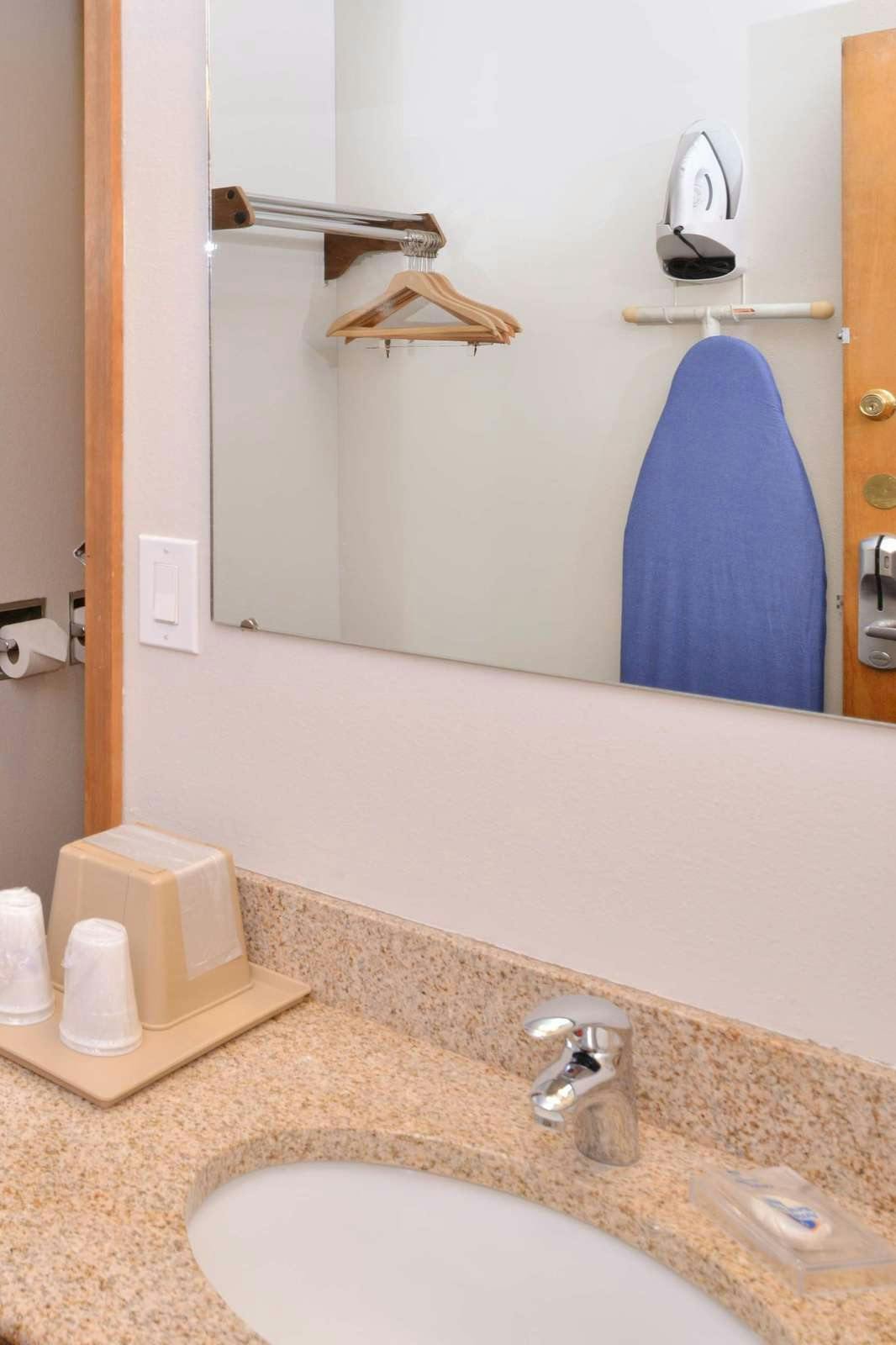 Hotel Americas Best Value Inn Burns photo 4