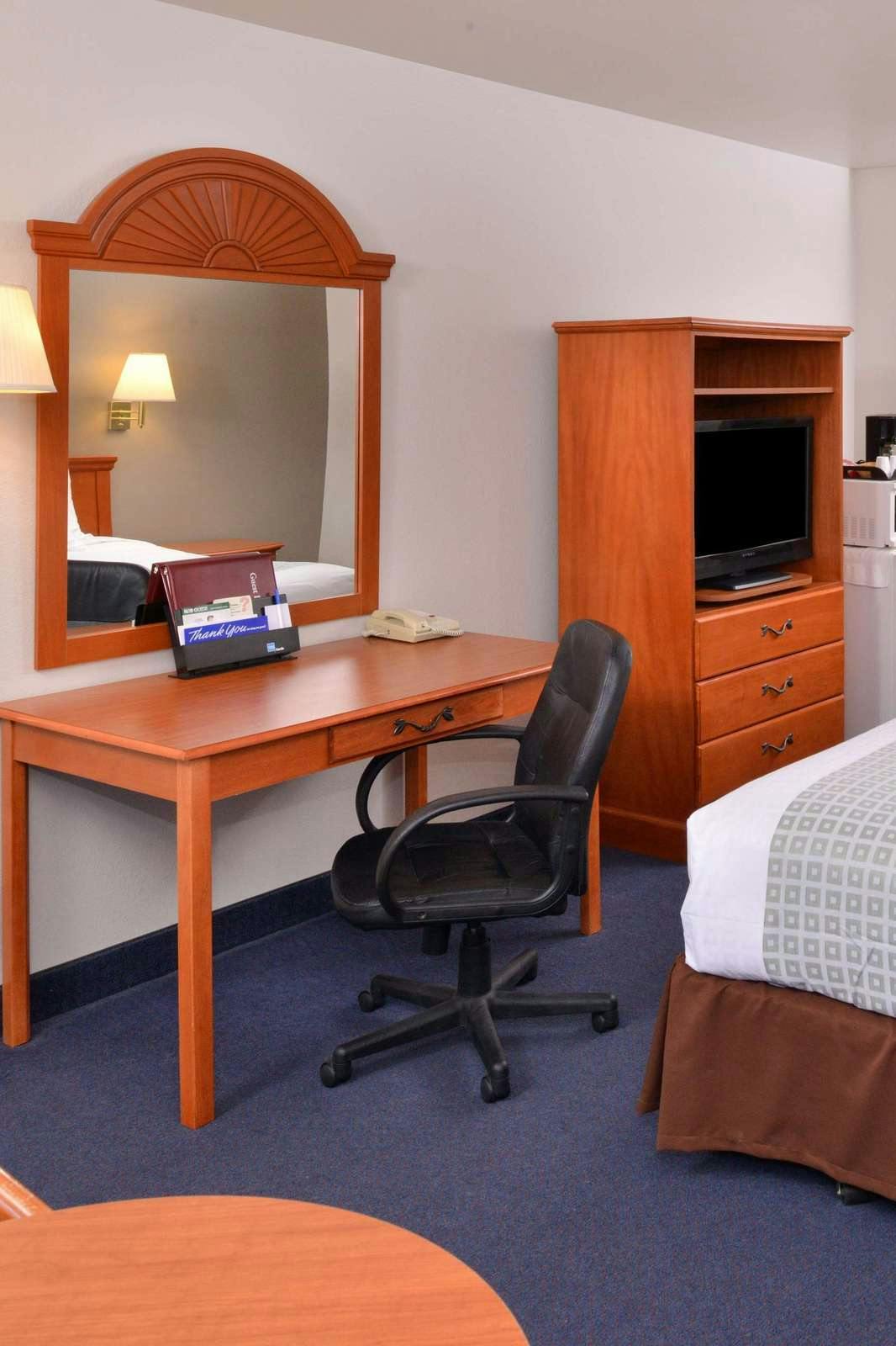 Hotel Americas Best Value Inn Burns photo 3