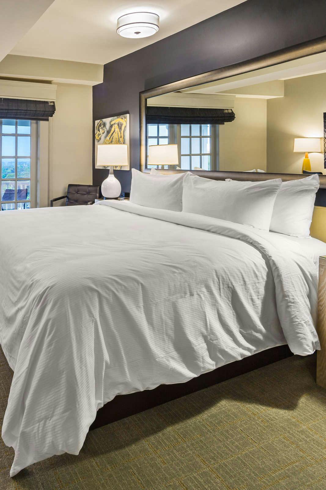Hotel The Partridge Inn Augusta, Curio Collection by Hilton photo 1