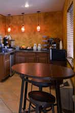 Hotel Americas Best Value Inn & Suites University Ave photo 5