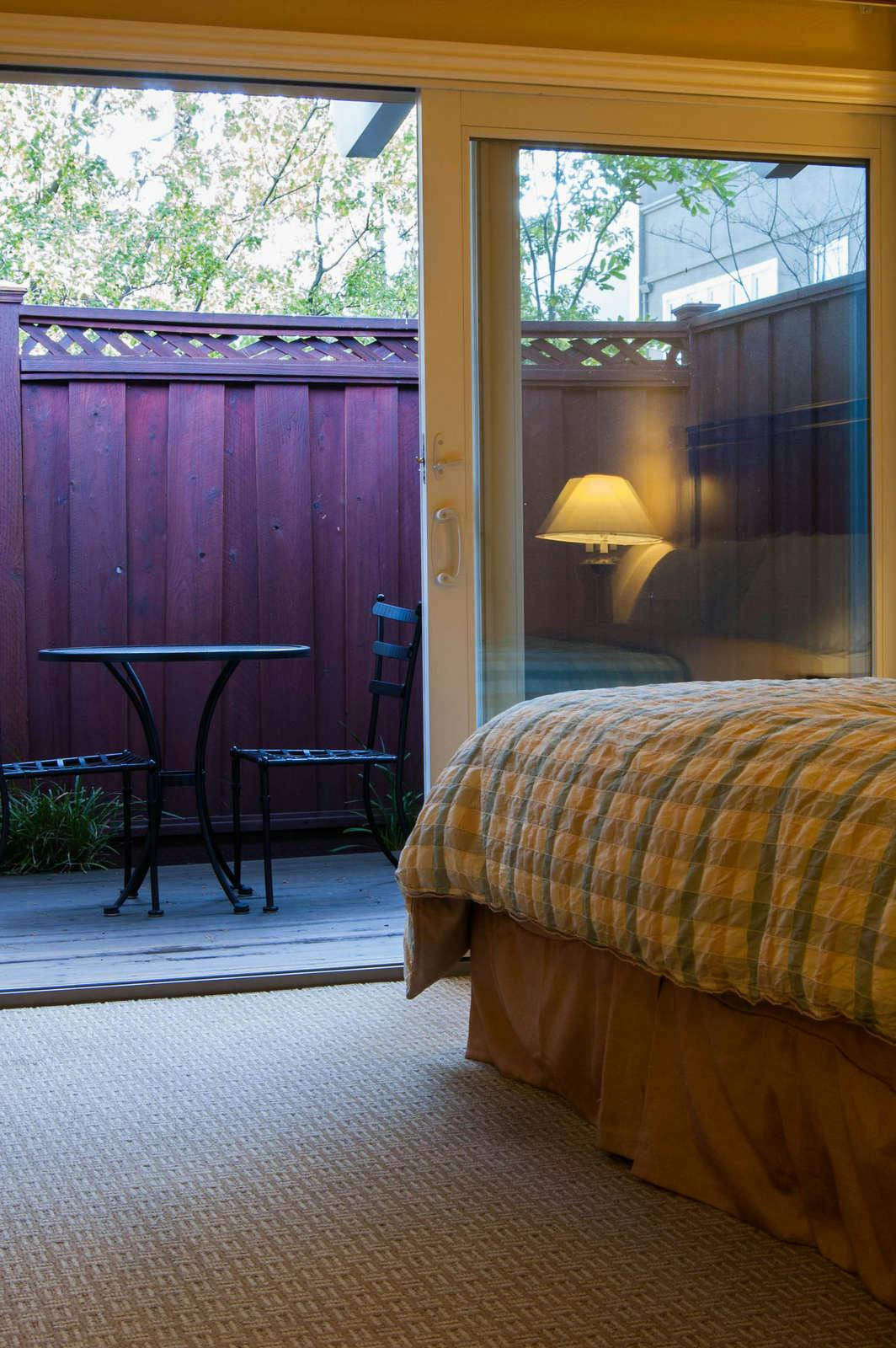 Red Cottage Inn Suites Silicon Valley Hoteltonight