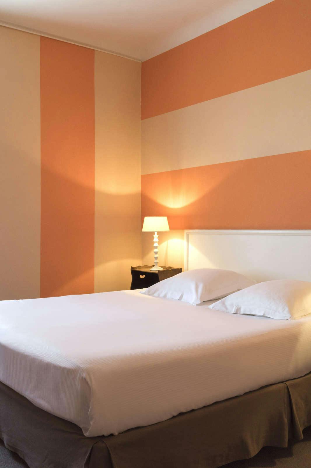 Hotel The Originals Boutique, Hotel Terminus, Bourg-en-Bresse Gare photo 4