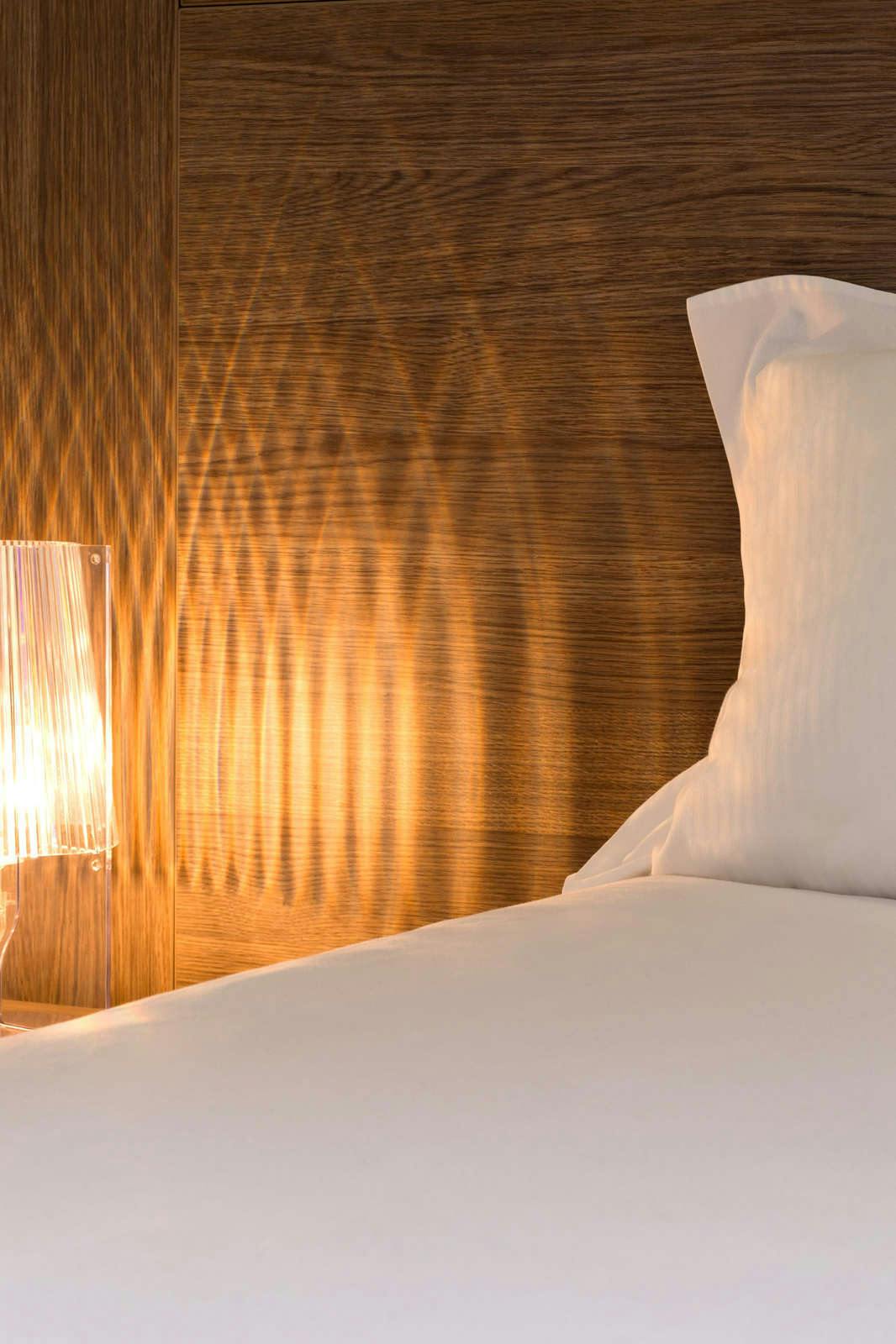 Hotel The Originals City, Hotel Les Amandiers, Tain lÕHermitage photo 3