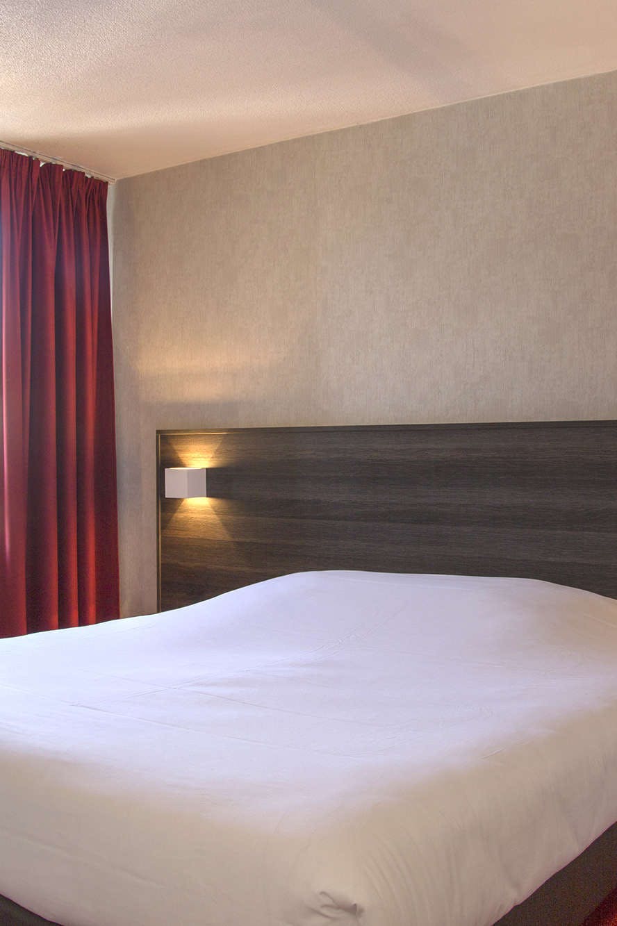 Hotel The Originals City, Hotel Amys, Tarbes Sud photo 1