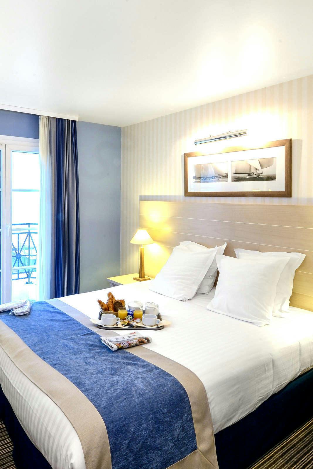 Hotel Beach Hotel - Trouville photo 2