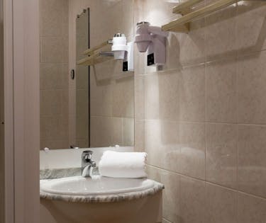 The Originals Access Hotel D Angleterre Salon De Provence