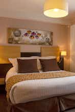 Hotel Hotel The Originals Super-Besse Est Auberge de la Petite Ferme (ex Qua photo 3