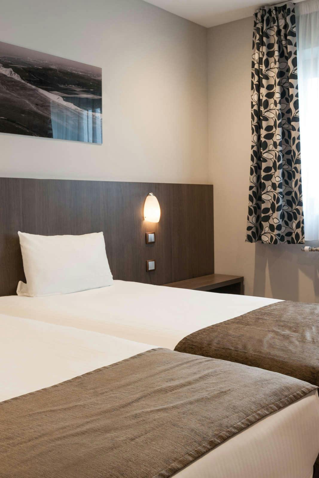 Hotel Hotel The Originals Calais Tunnel sous la Manche L'Haut' Aile photo 4