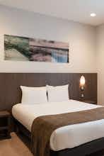 Hotel Hotel The Originals Calais Tunnel sous la Manche L'Haut' Aile photo 1