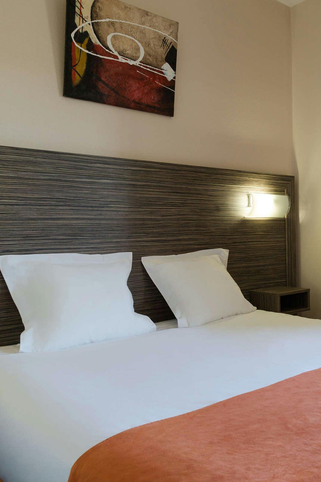 Hotel The Originals City, Hotel L'Acropole, Saint-Etienne Sud photo 4