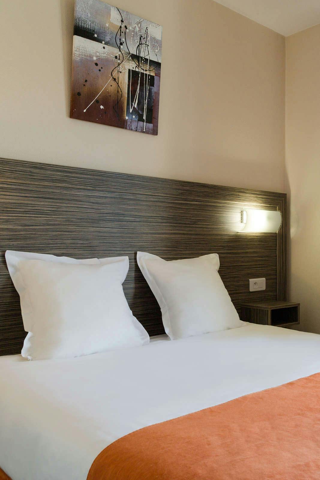 Hotel The Originals City, Hotel L'Acropole, Saint-Etienne Sud photo 5