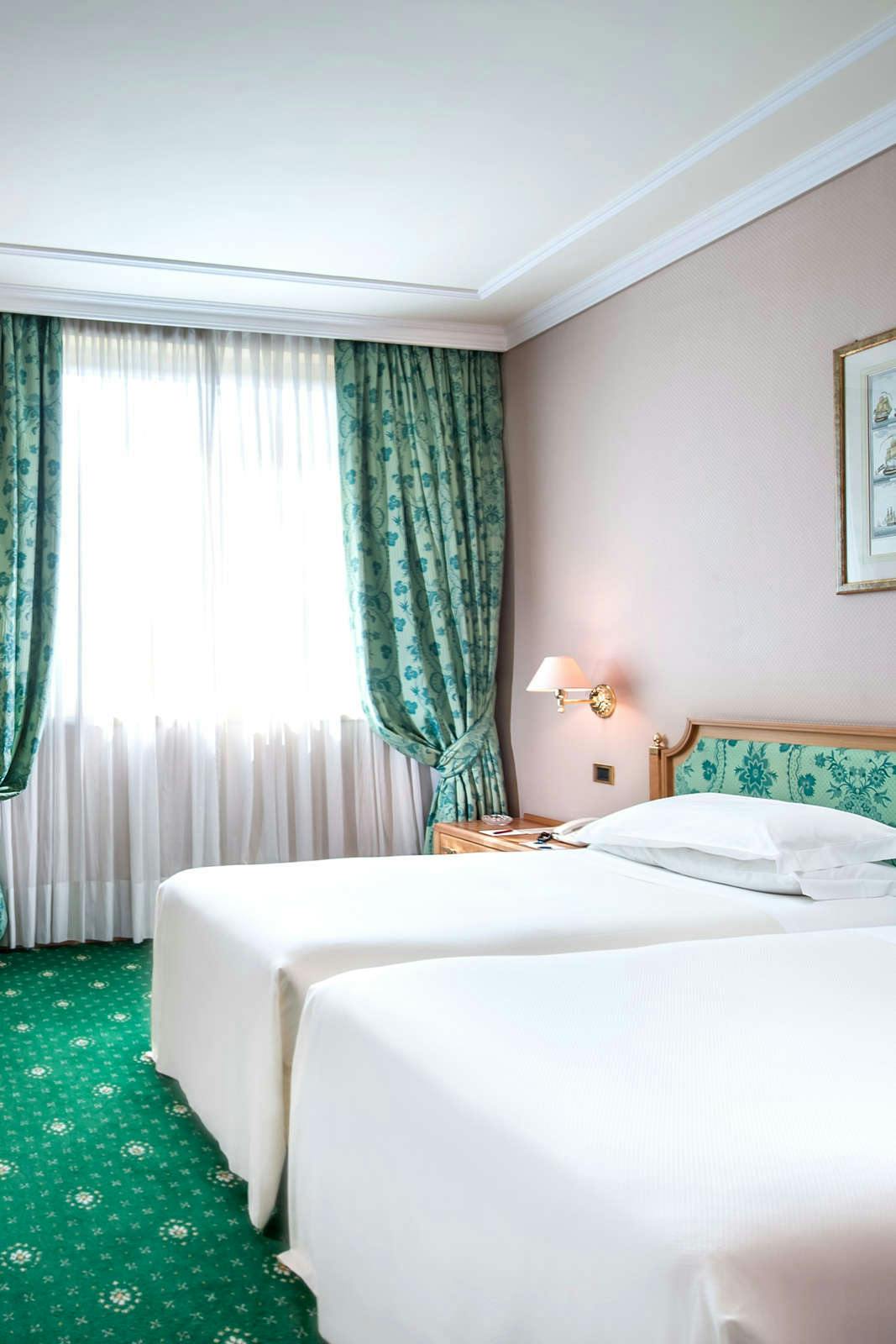 Hotel Royal Garden Hotel photo 4